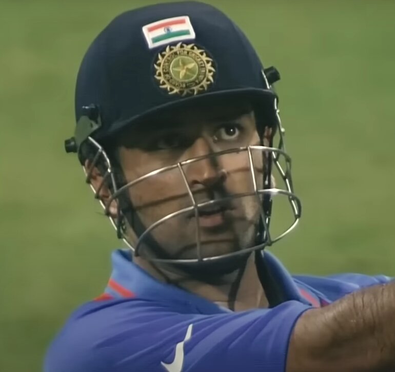 Cricket MS dhoni: Dhoni's 2011 world cup final winning six moment